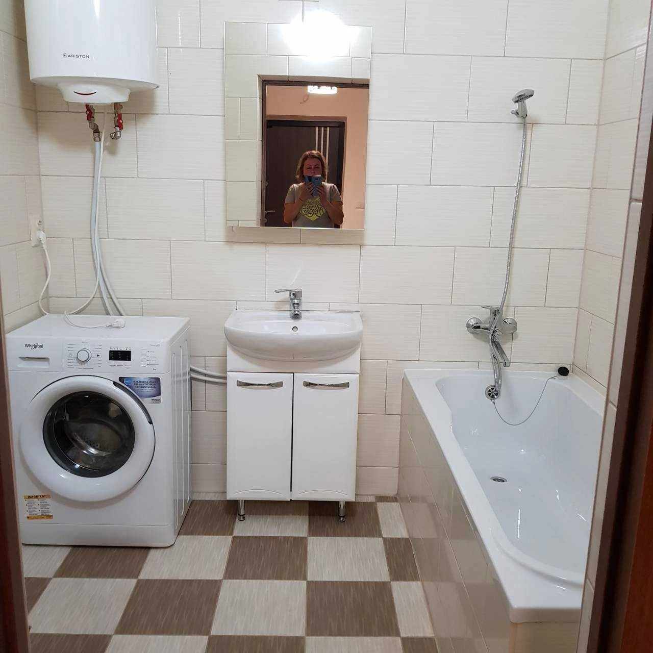 Sale of a 2-room apartment in a new building on B. Khmelnytsky Street, Khmelnytsky Park Residence.