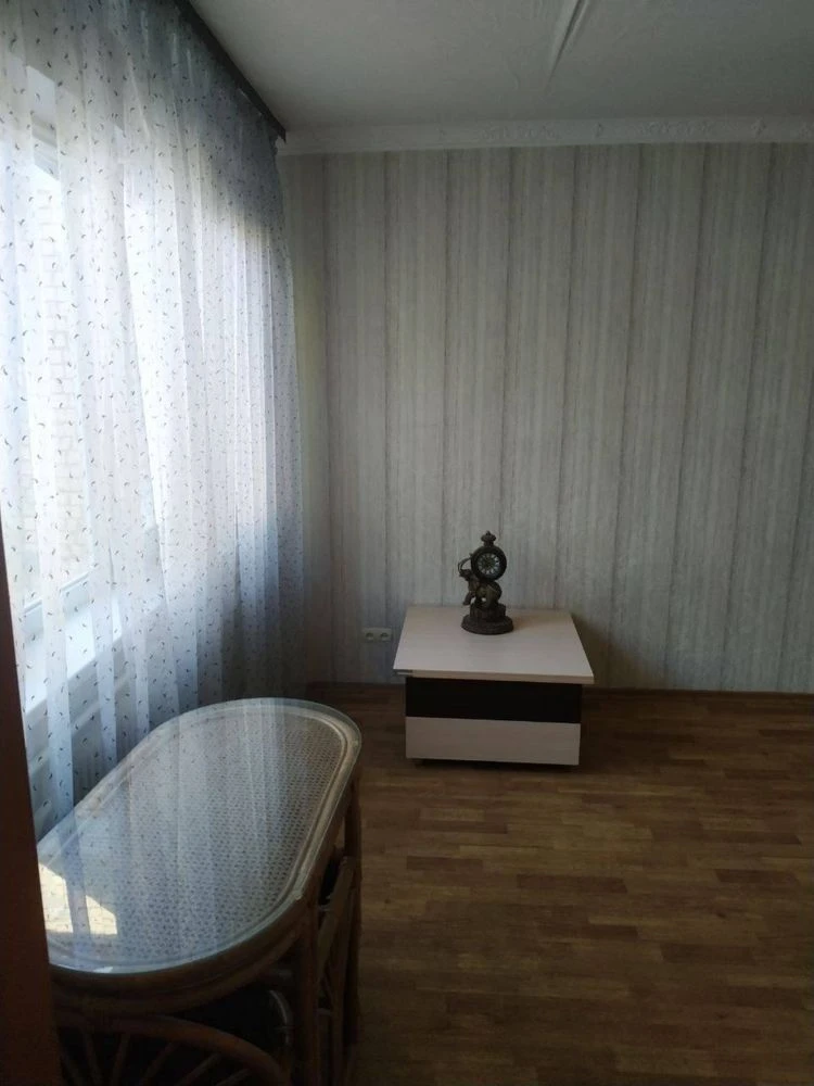 2-room apartment near Akademistche metro – suitable for temporary stay