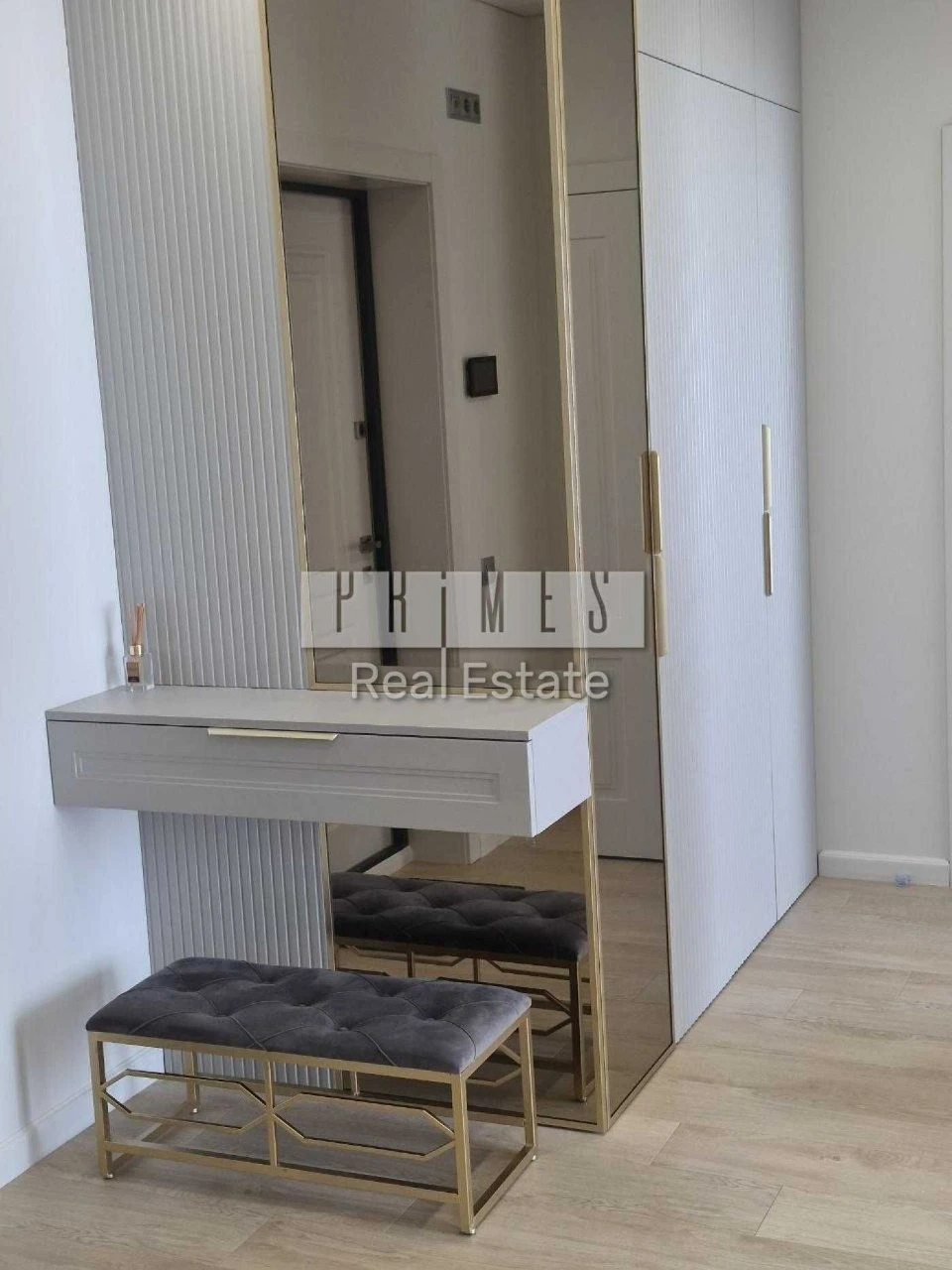 Sale of a view apartment in the "Great" residential complex with renovation