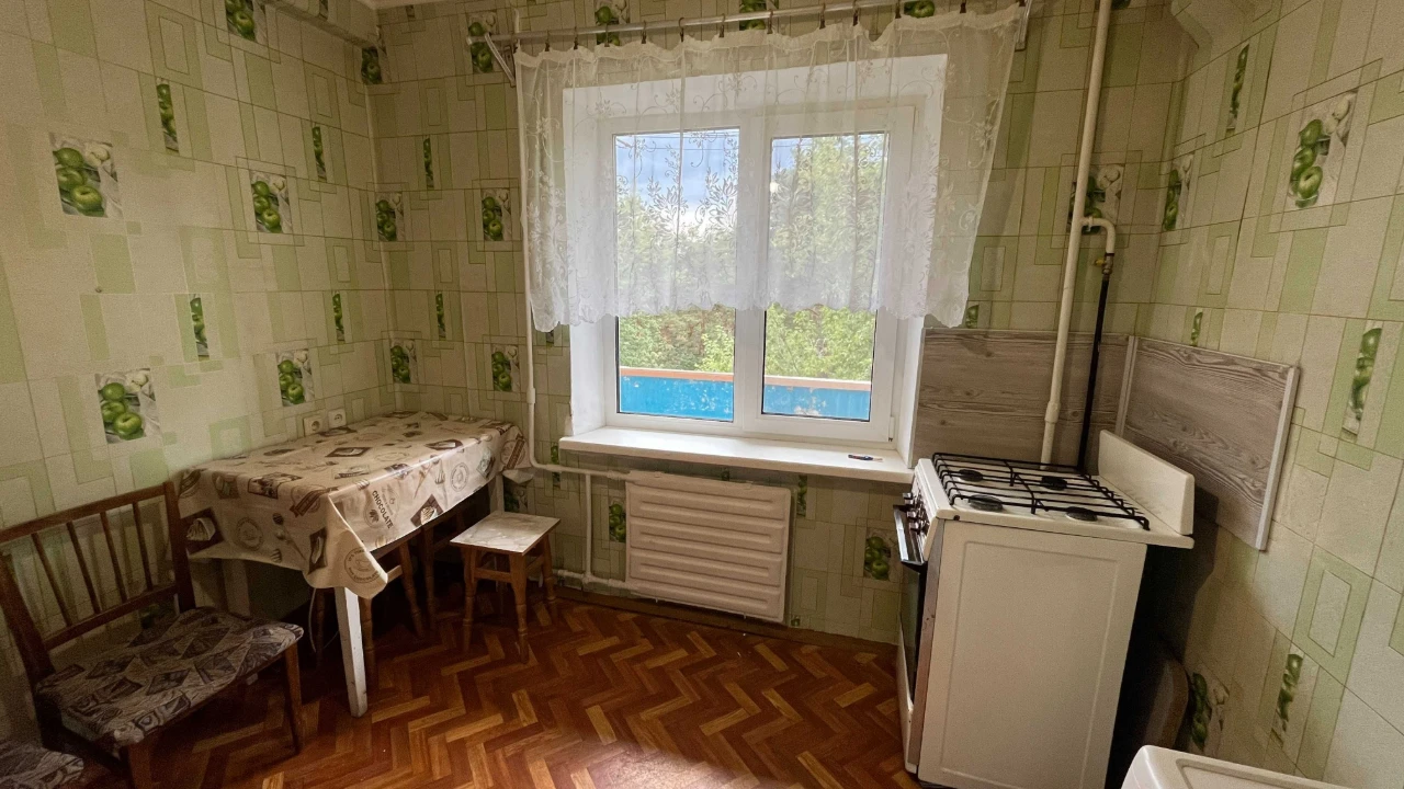 Продаж 1к Квартири Ст.м. ДАРНИЦЯ. 32 кв.м. 4 повер ГАЗ. Без