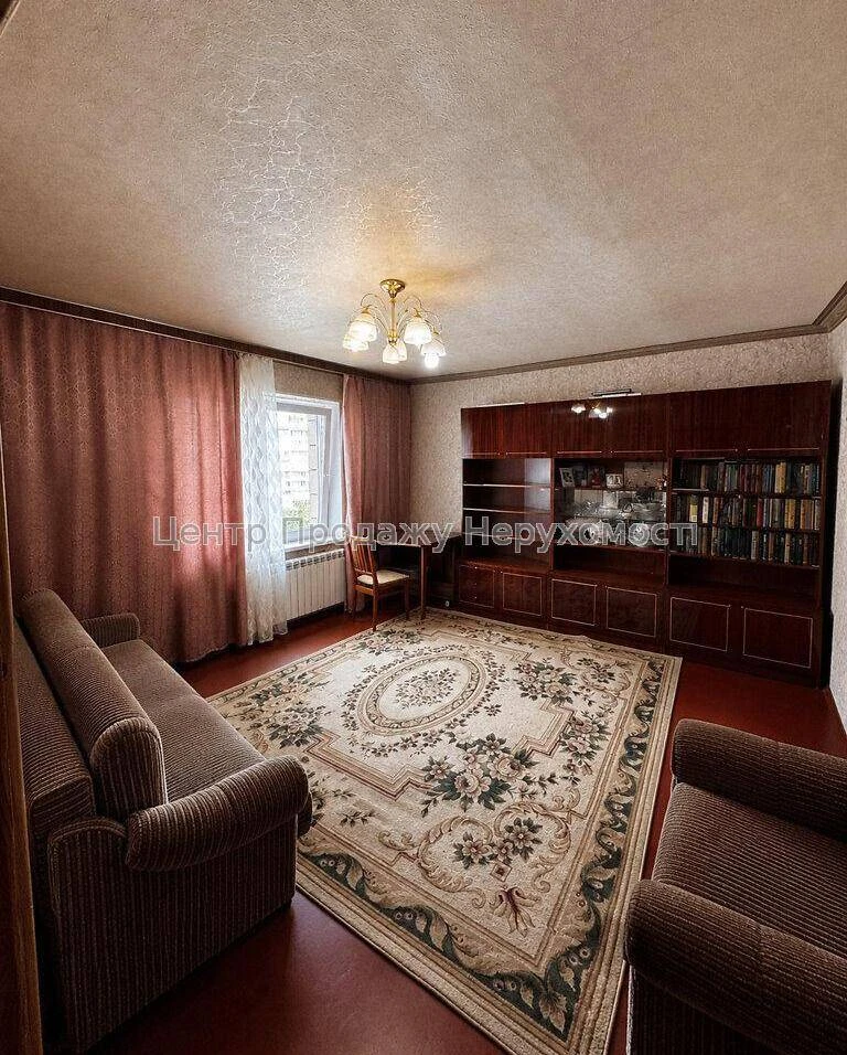 For Sale: 3-room apartment, 7/10 floors, 71.6 m², Kyiv – wonderful
