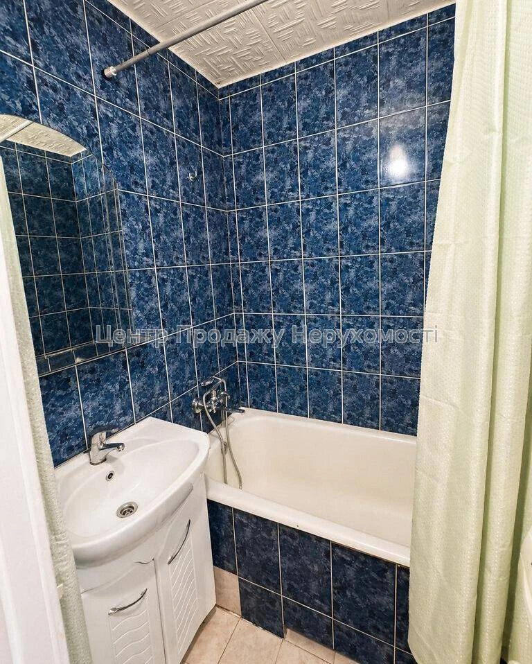 For Sale: 3-room apartment, 7/10 floors, 71.6 m², Kyiv – wonderful