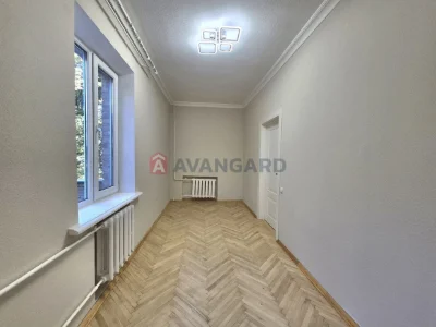 Продажа 2-комнатной квартиры на улице Костанайской. Метро Деміївская.