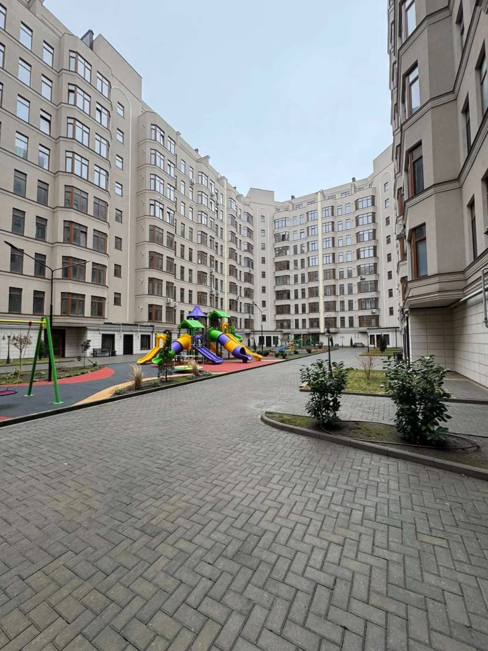 Продаю 2-комнатную квартиру в ЖК Авиньон, выгодная цена fil01