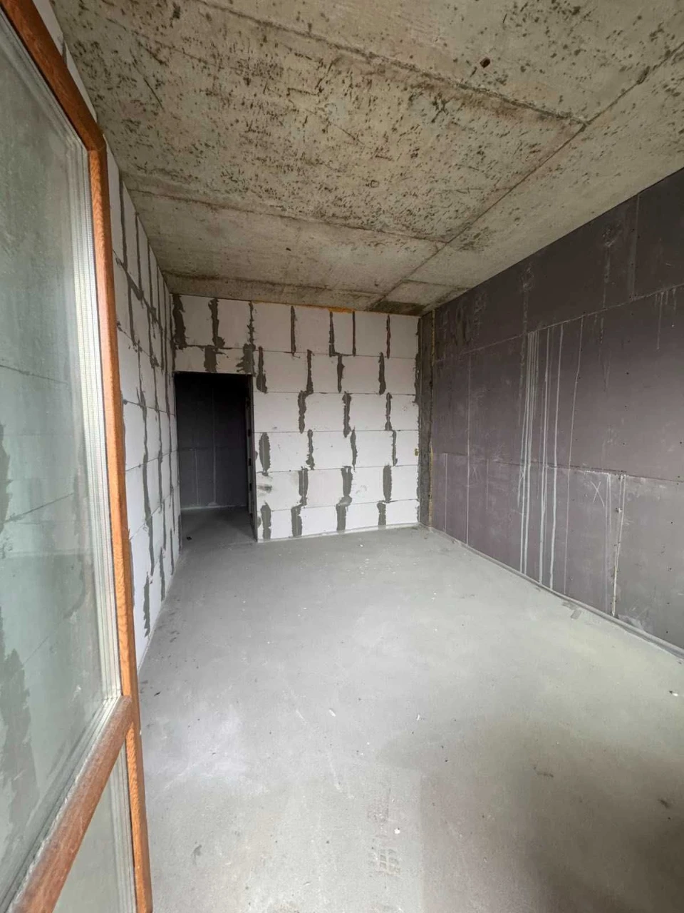 Продаю 2-комнатную квартиру в ЖК Авиньон, выгодная цена fil01