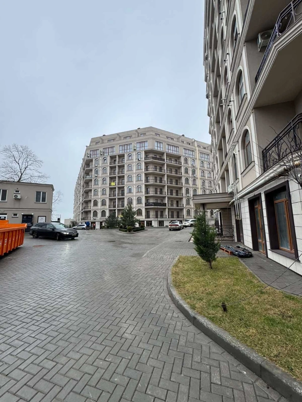 Продаю 2-комнатную квартиру в ЖК Авиньон, выгодная цена fil01