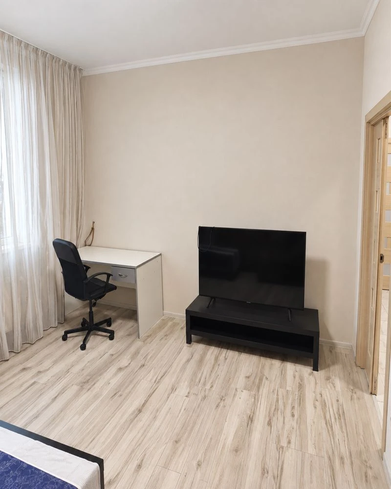 2-кімнатна 68 м² з ремонтом | ЖК Апельсин , Середньофонтансь