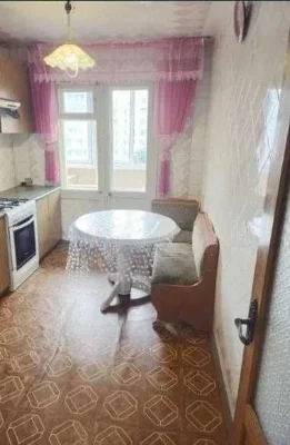 3. Продам трехкомнатную квартиру на Черемушках