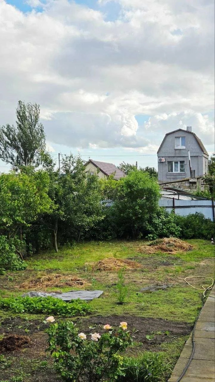 Пропонується до продажу частина будинку Більшовик, район шко