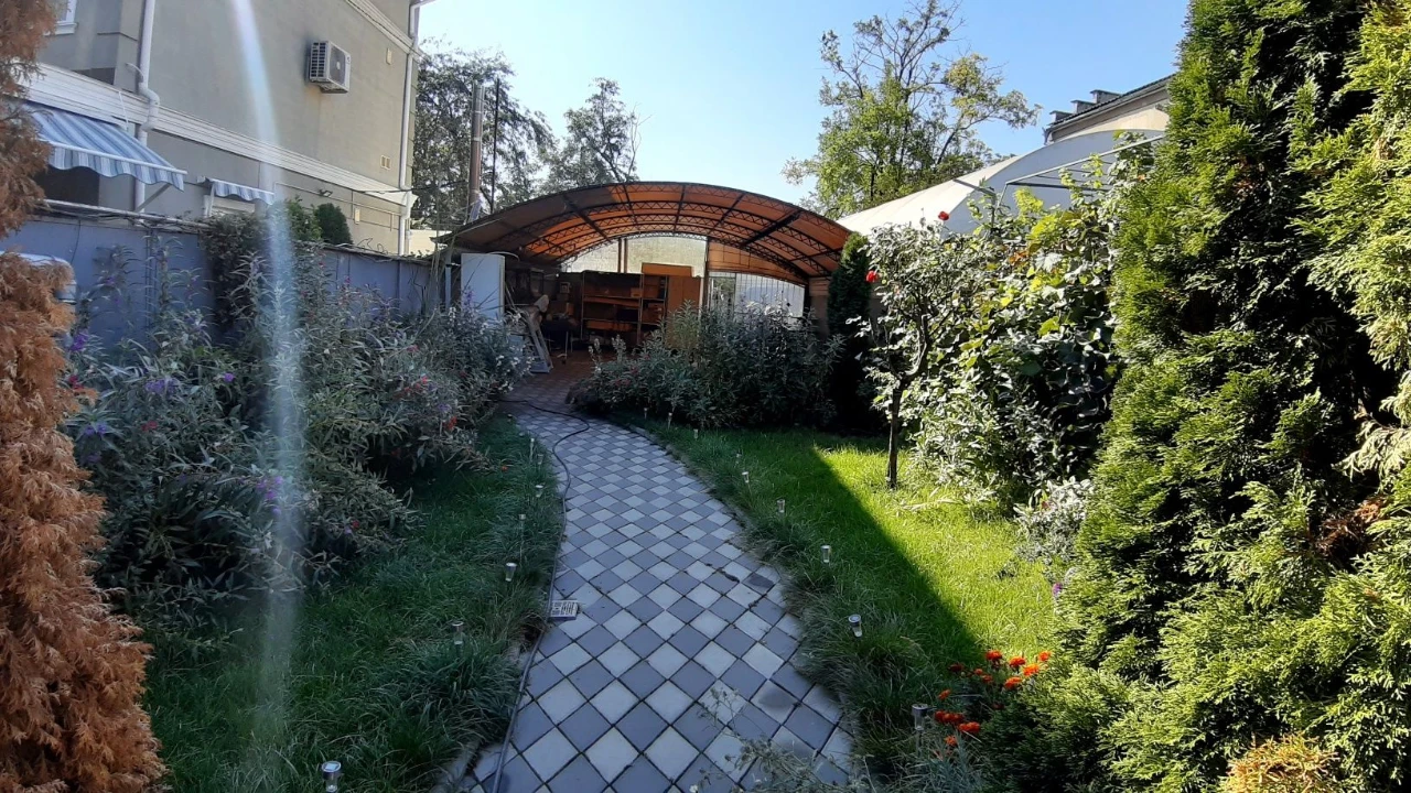 House in Cheremushki! Only 80000 U.E!