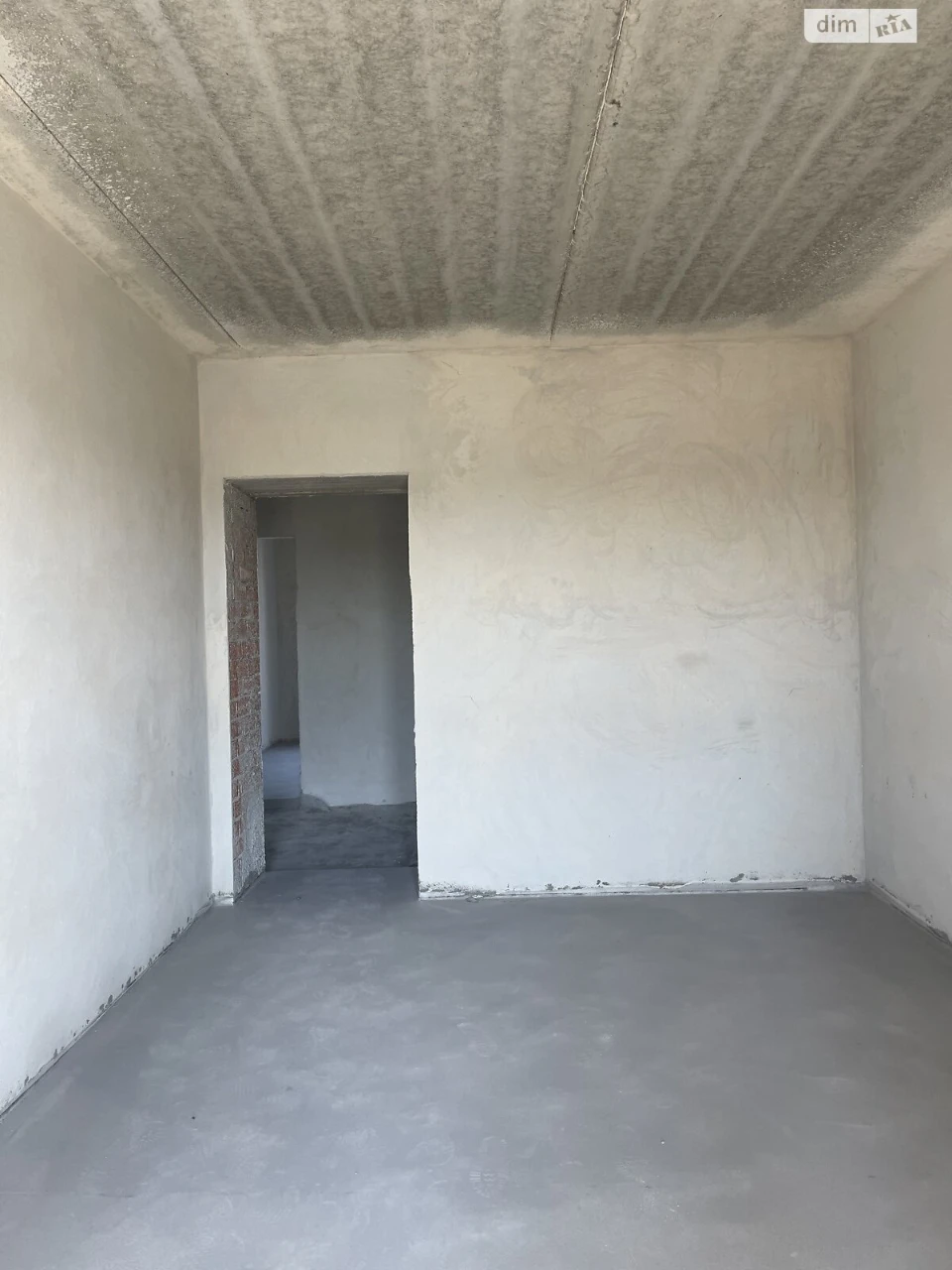 For Sale: Apartment