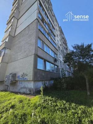 Продаж 2-кімнатної квартири біля Велесу