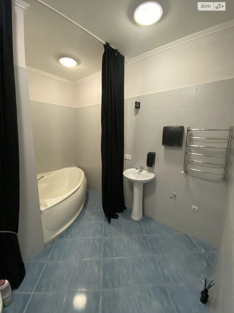 Apartment for Sale: Center
