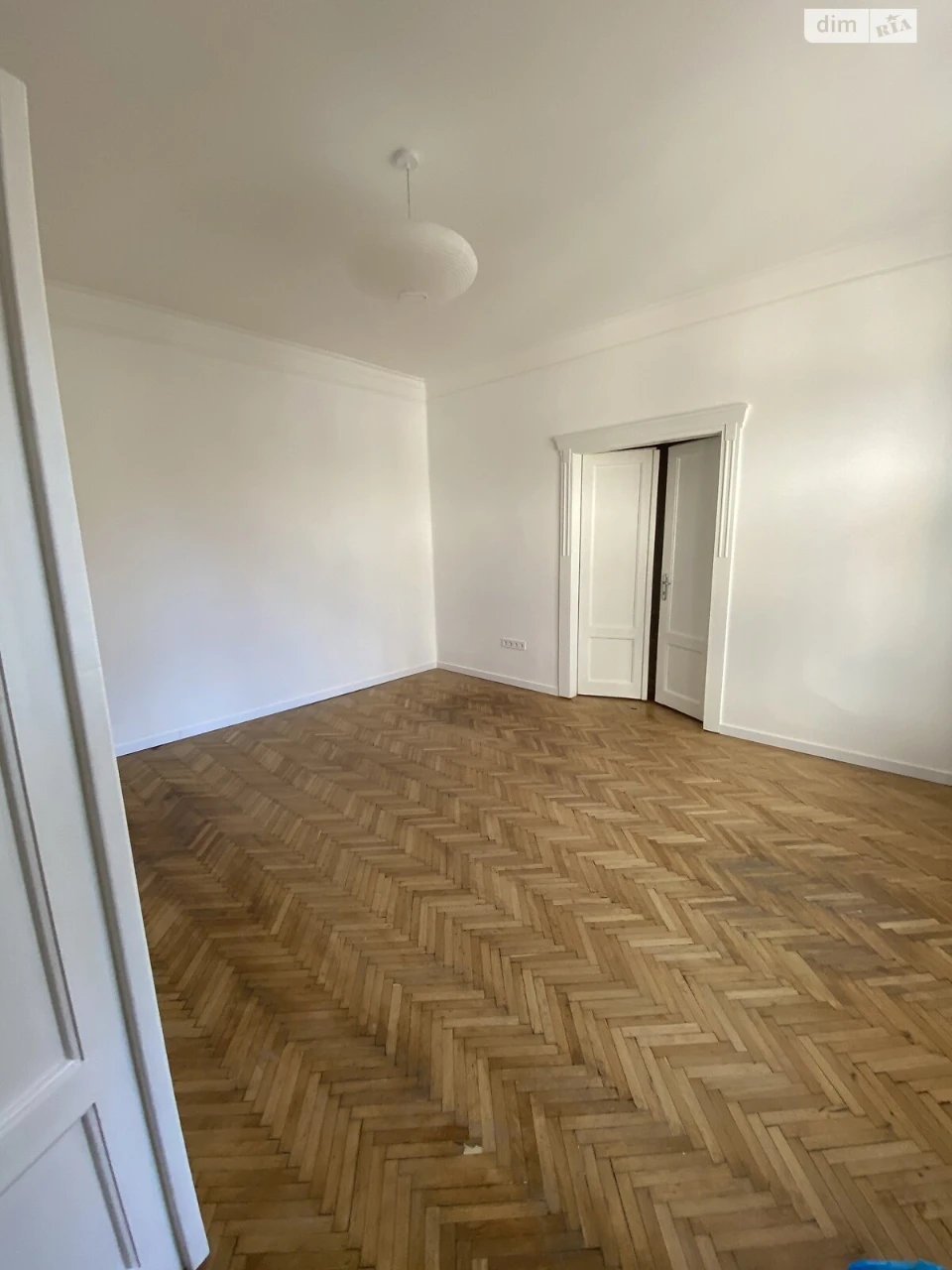 Apartment for Sale: Center