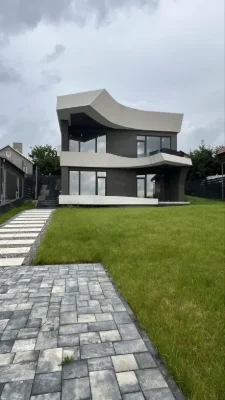 Futuristic Cottage in the City Center