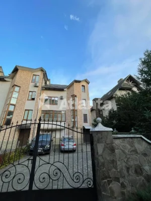 4х кім квартира по вул. Ф. Достоєвського, 120м²