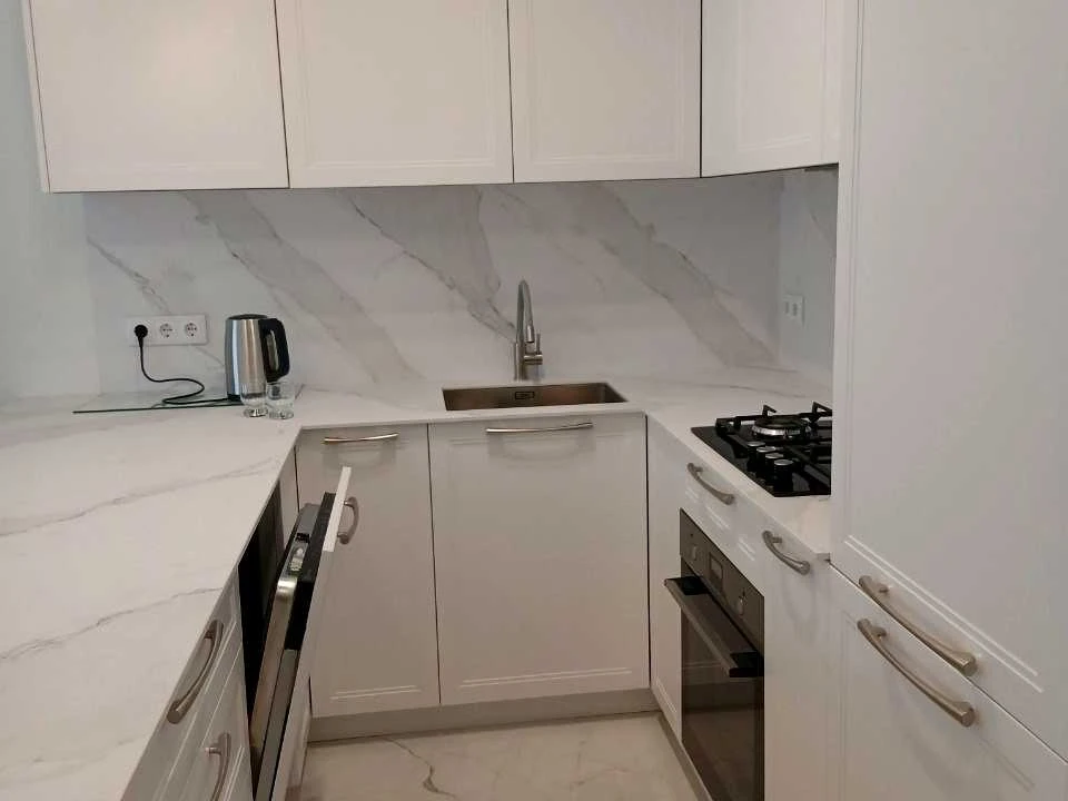 Apartment. Львів, Героїв УПА street.