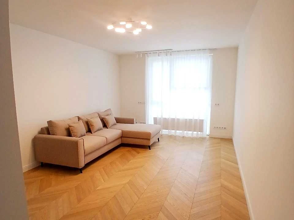 Apartment. Львів, Героїв УПА street.