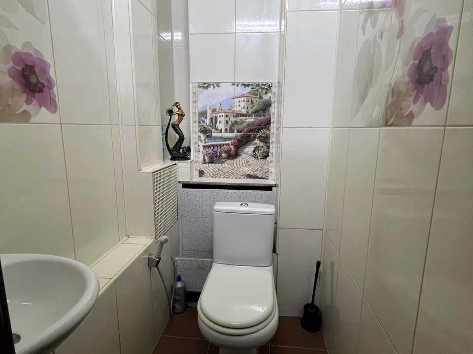 Apartment. Kyiv, Red Kalina Prospect.