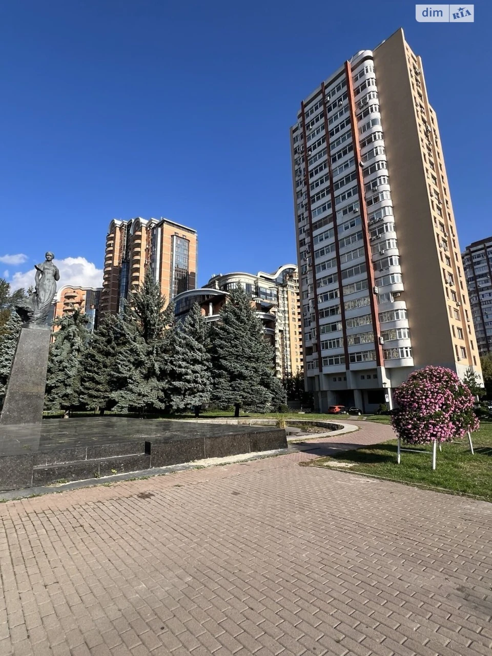 Long-Term Rental Apartment in Pechersk
