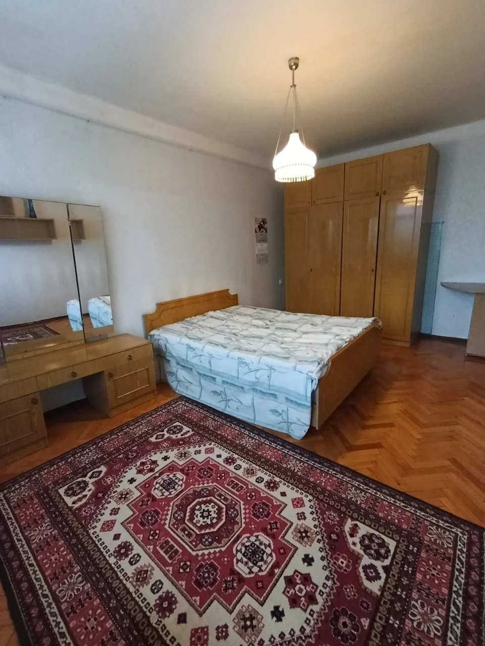We offer a 3-room apartment for rent at Bratislavska Street, 20