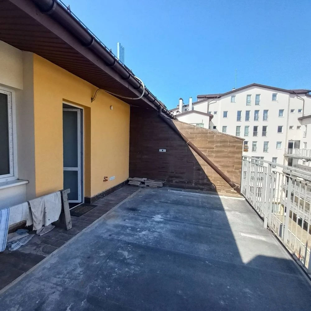 Apartment for Sale. Roksoliana Street