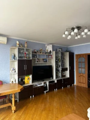 Продается 3-комнатная квартира в ЖК "Парковый"