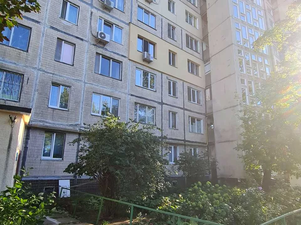 Apartment. Cosmonaut Popovych Street, Kyiv