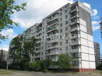 Продаж квартири з ремонтом Хорольська 8 корп4 стара Дарниця