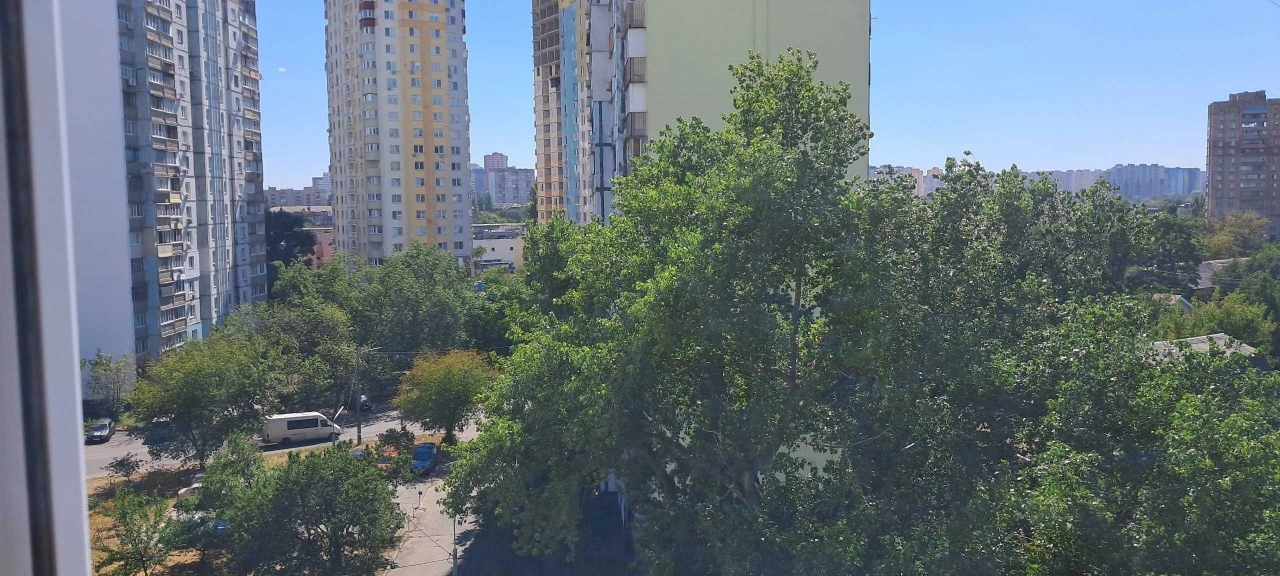 Продаж квартири з ремонтом Хорольська 8 корп4 стара Дарниця