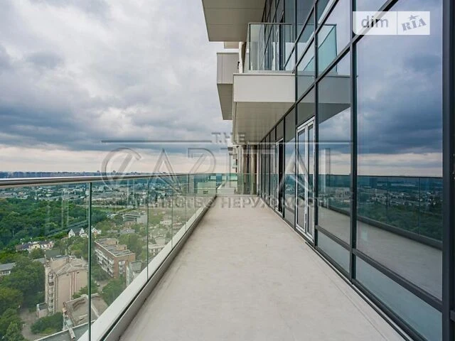 For sale 4-room apartment 187 sq. m. on Zvirynetska Street 72 • ID 347
