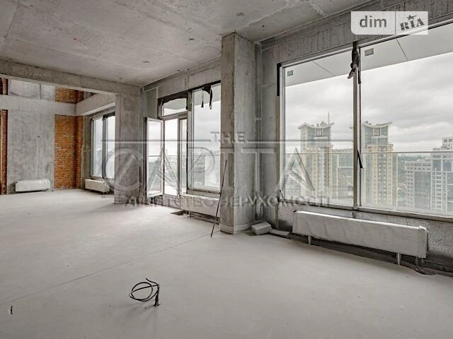 Продаж 4к квартири 187 кв. м на вул. Звіринецька 72 • ID 347