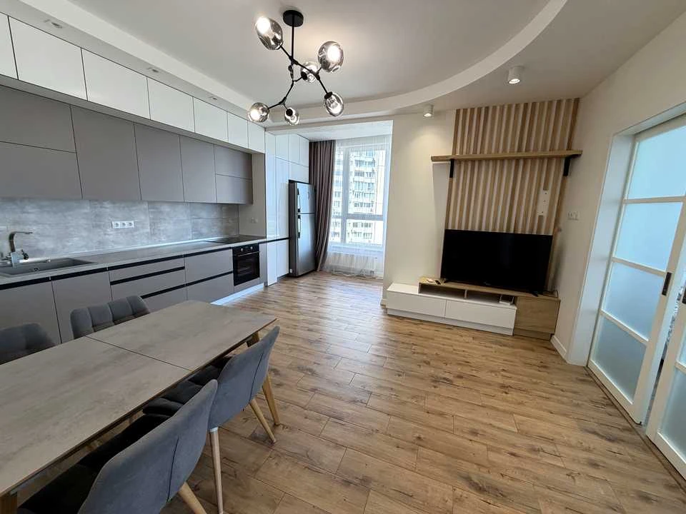 Apartment. Odessa, Novoberehova Street