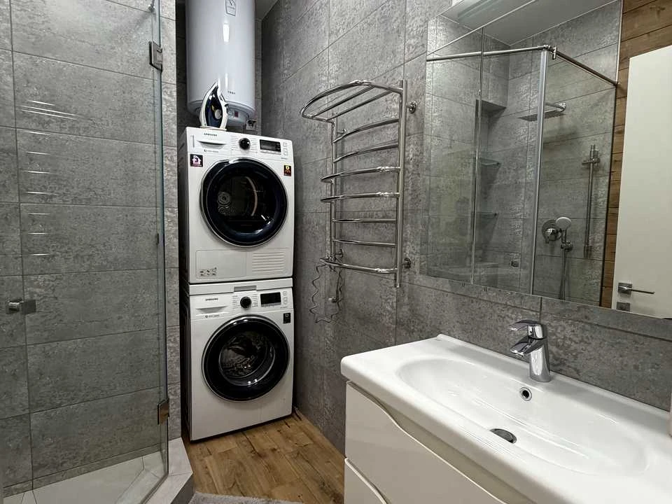Apartment. Odessa, Novoberehova Street
