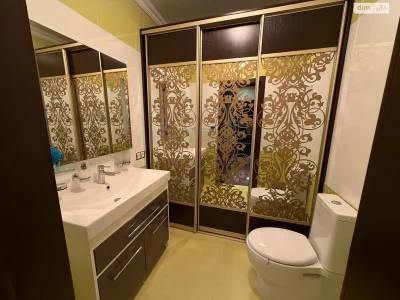 Apartment for Sale: Central Location
