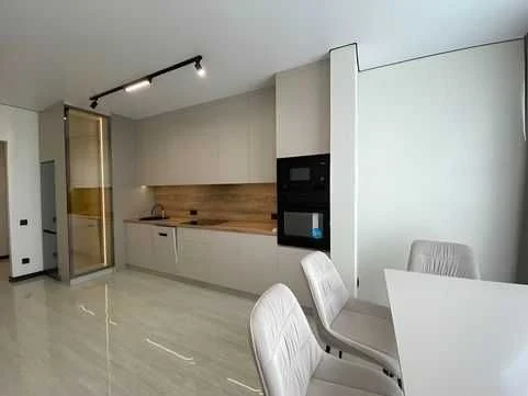 Sale of 1-bedroom apartment renovated in a completed building in OZERNA