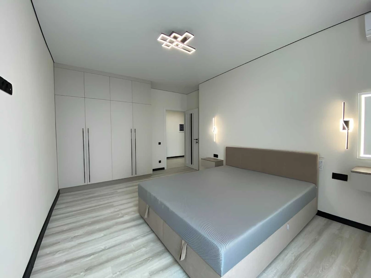 Sale of 1-bedroom apartment renovated in a completed building in OZERNA