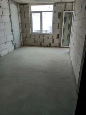 Selling 2-room apartment, owner, Kyivska new building, exchanging for a similar apartment.