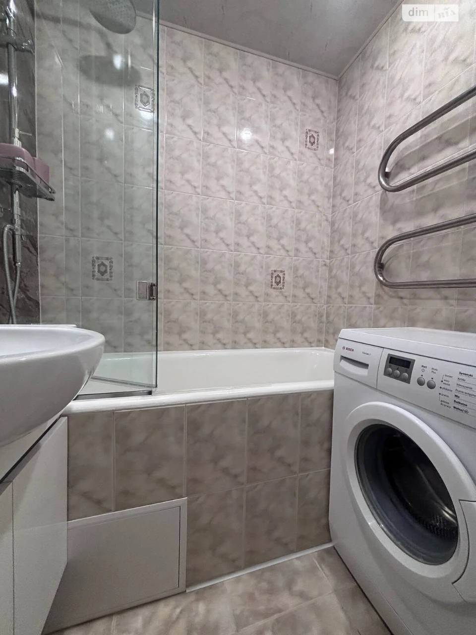 Long Term Rental Apartment, Railway District