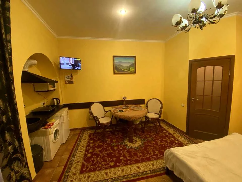 Apartment. Lviv, Fursmanska St.