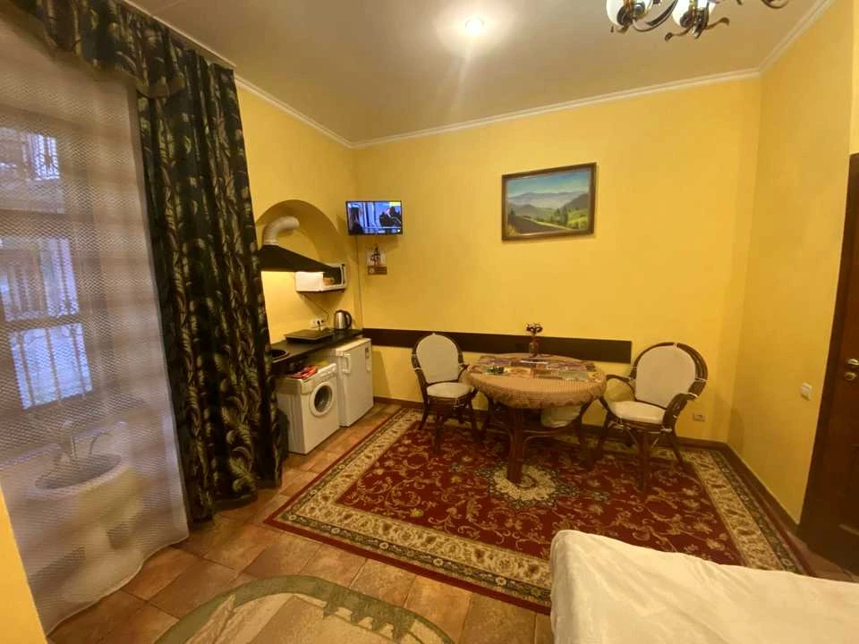 Apartment. Lviv, Fursmanska St.