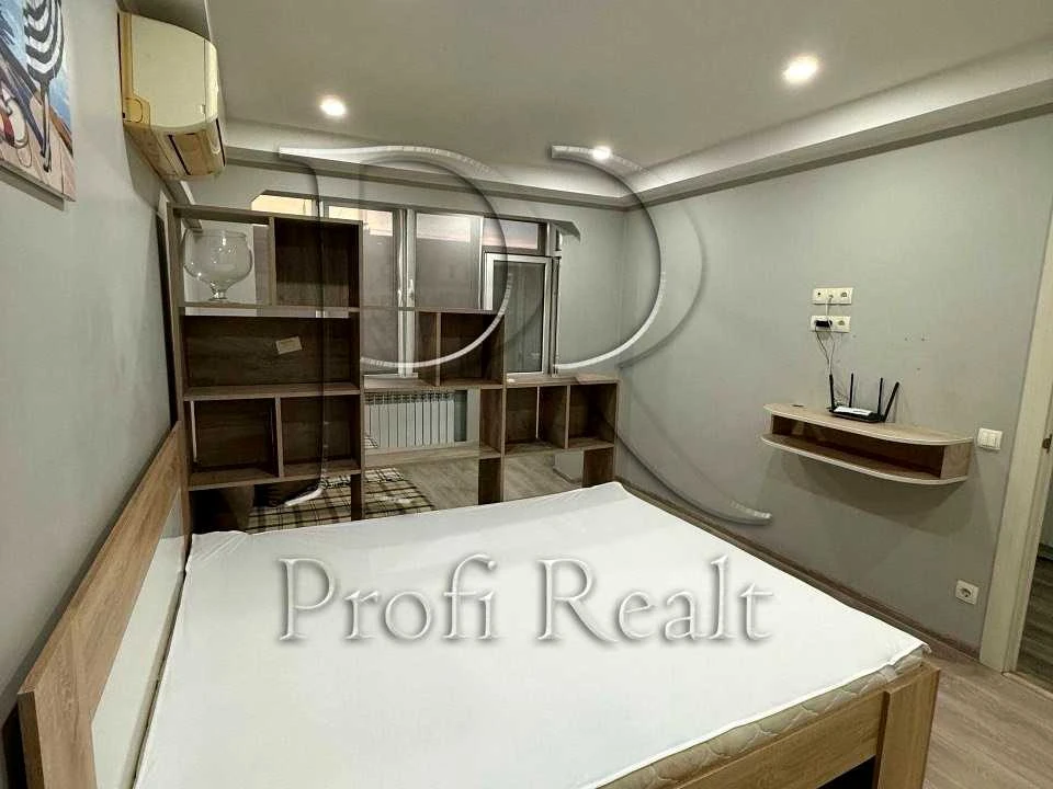 Apartment. Forest Avenue, Kyiv
