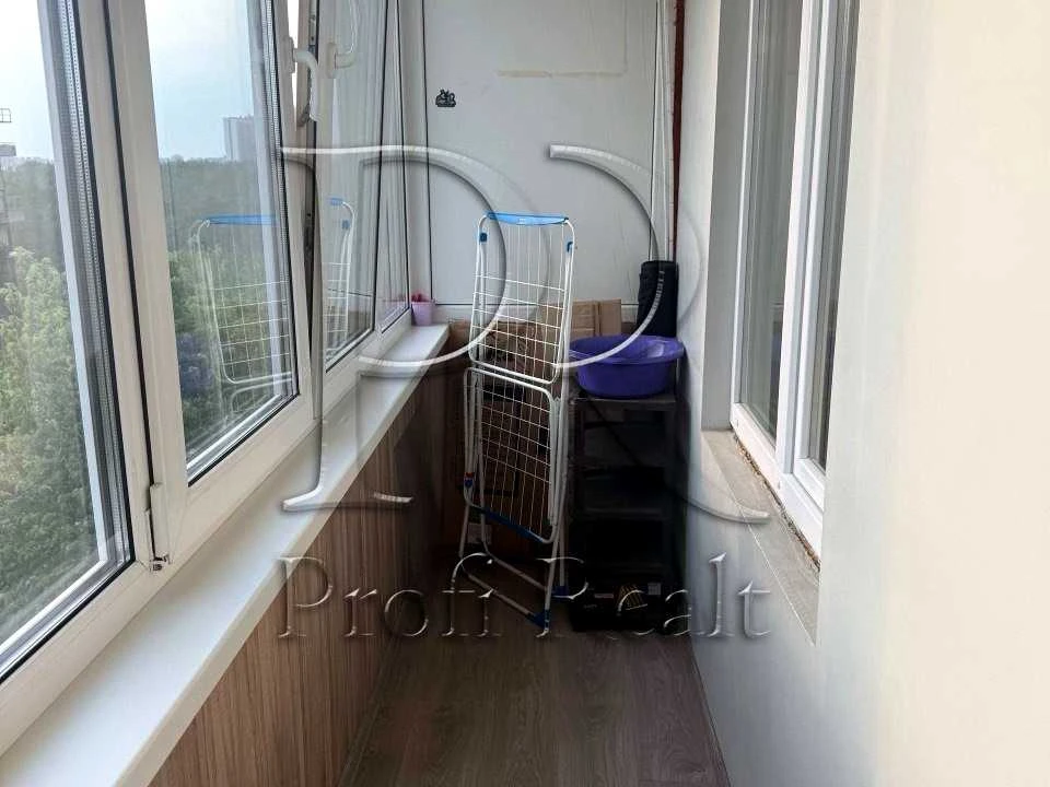Apartment. Forest Avenue, Kyiv