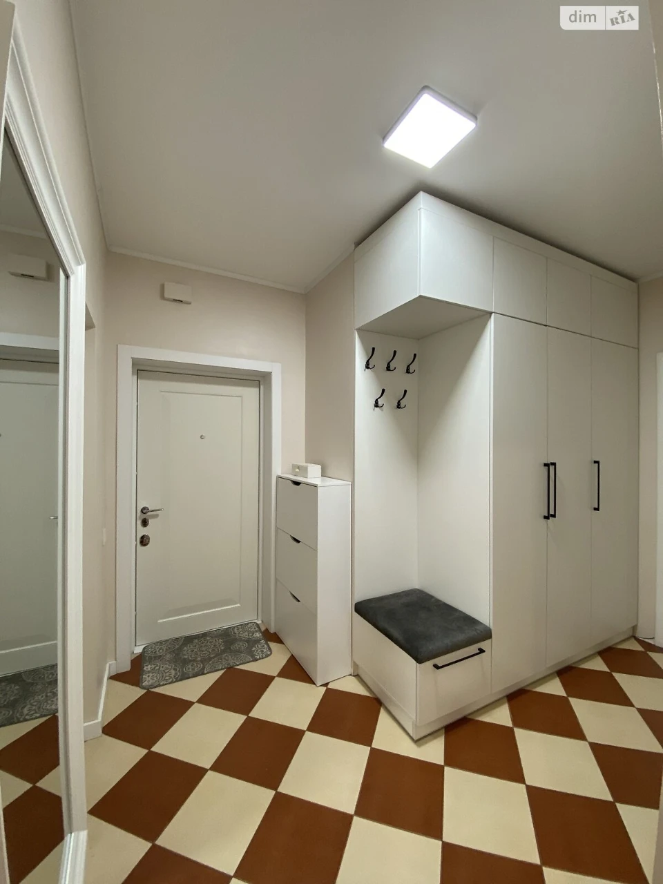 Long-Term Rental Apartment in Osokorky