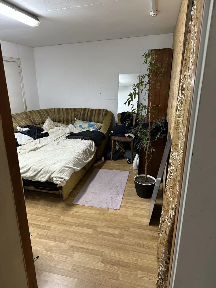 Garages 360 sq m, 3 floors for rent or sale