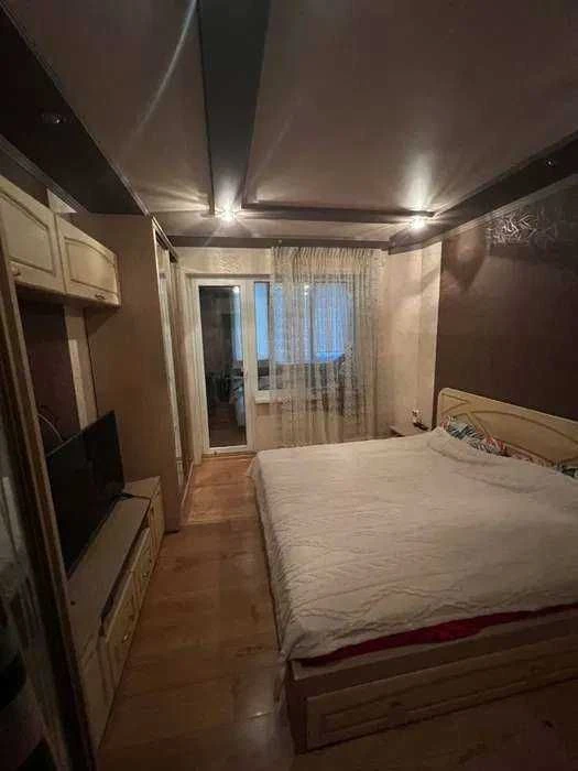 Продается трехкомнатная квартира на Марсельской улице