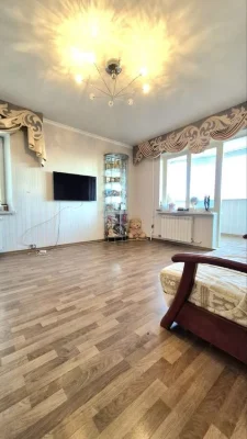 4 ком, сотовая, 85м2, ремонт, на Добровольского