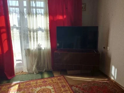 Apartment. Khmelnitsky, Perevomys Street.