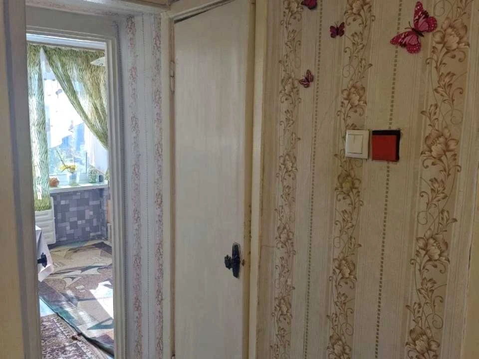 Apartment. Khmelnitsky, Perevomys Street.