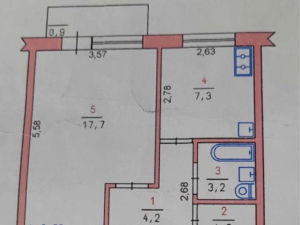 Apartment. Khmelnitsky, Perevomys Street.